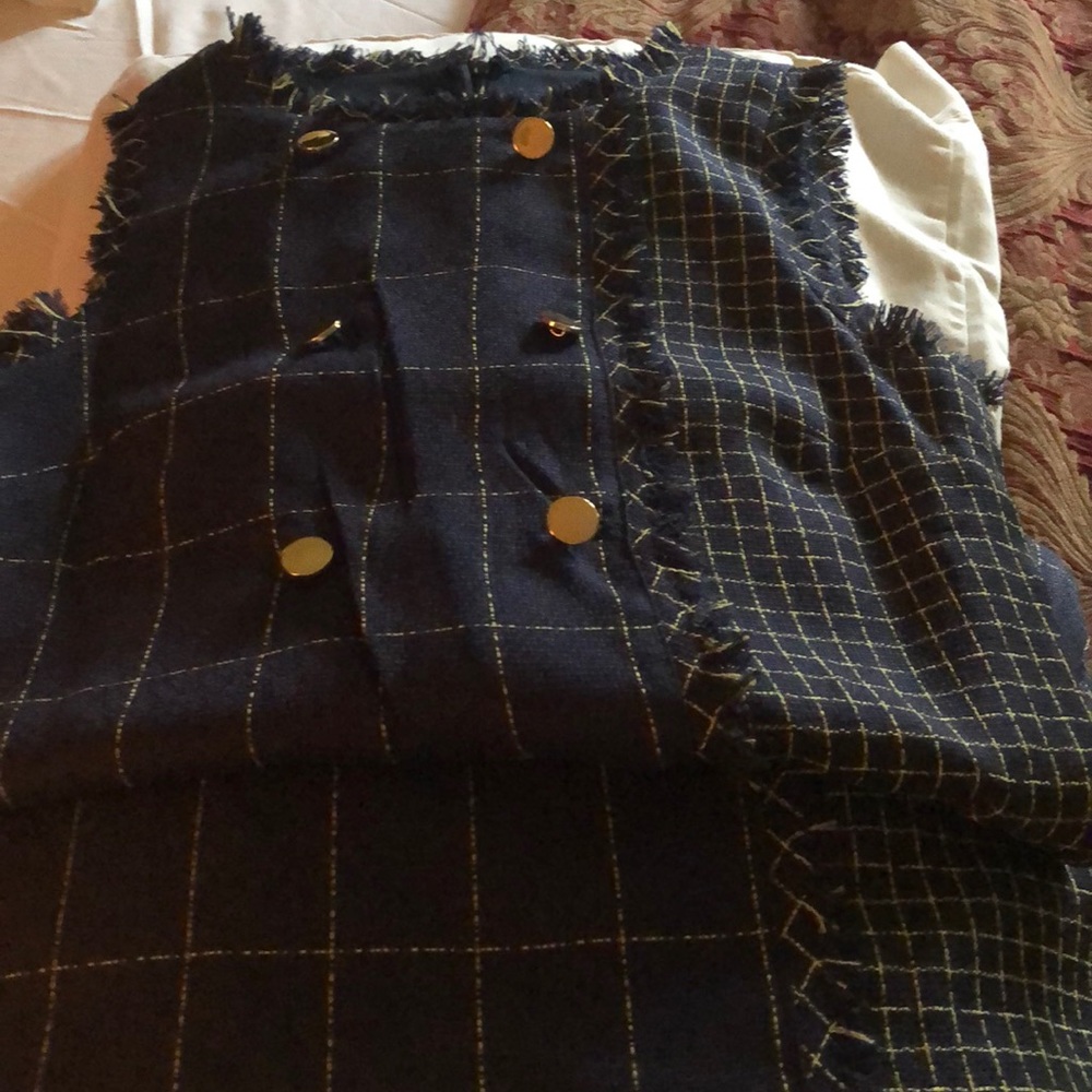 Short dress never worn